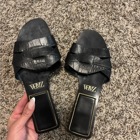 Zara Black Sandals - Picture 1 of 3
